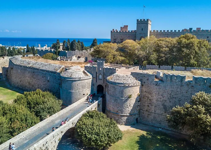 Case de vacanță Alexandras Stone House Rhodes City