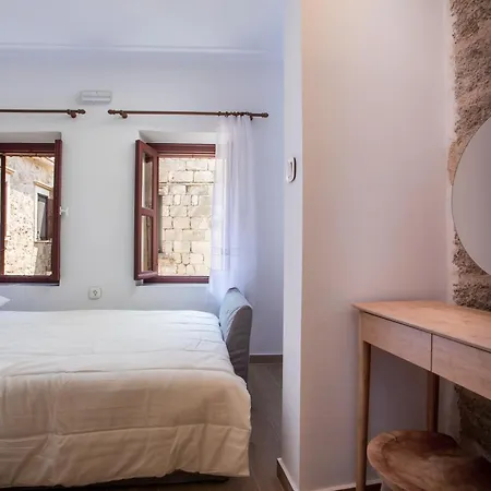 Alexandras Stone House 度假居