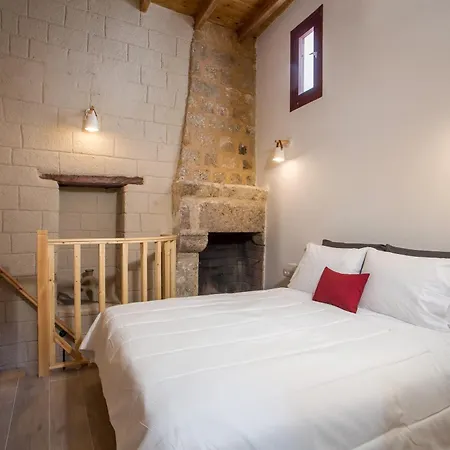 בית נופש Alexandras Stone House