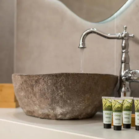 Alexandras Stone House 度假居