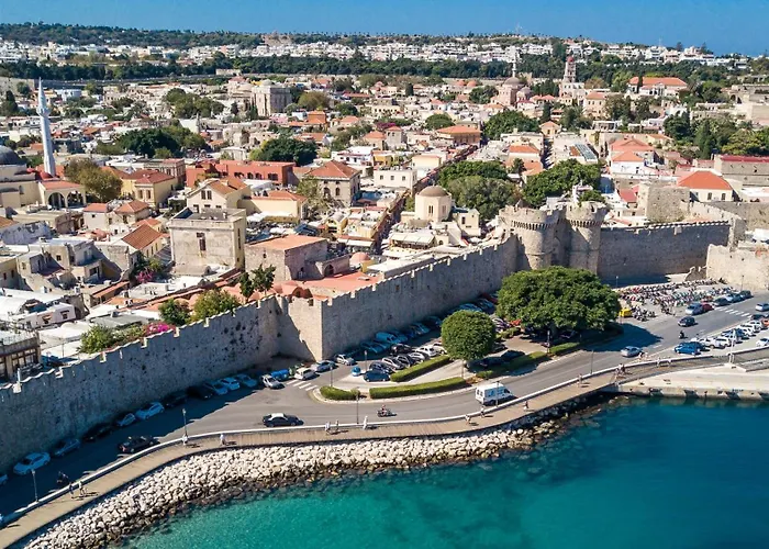 Alexandras Stone House *